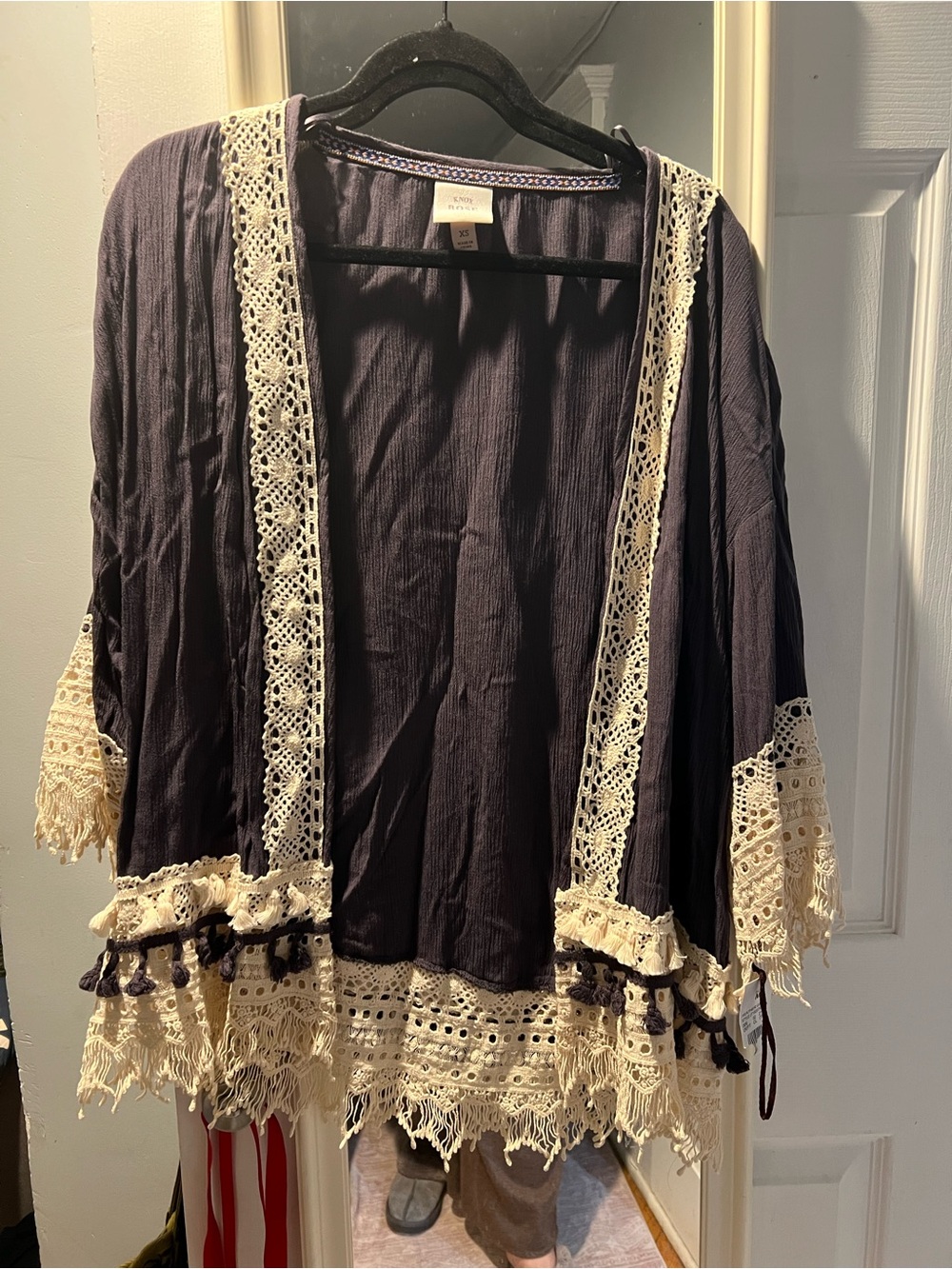 NWT Knox Rose Gray and Cream Kimono/ Lightweight Jacket